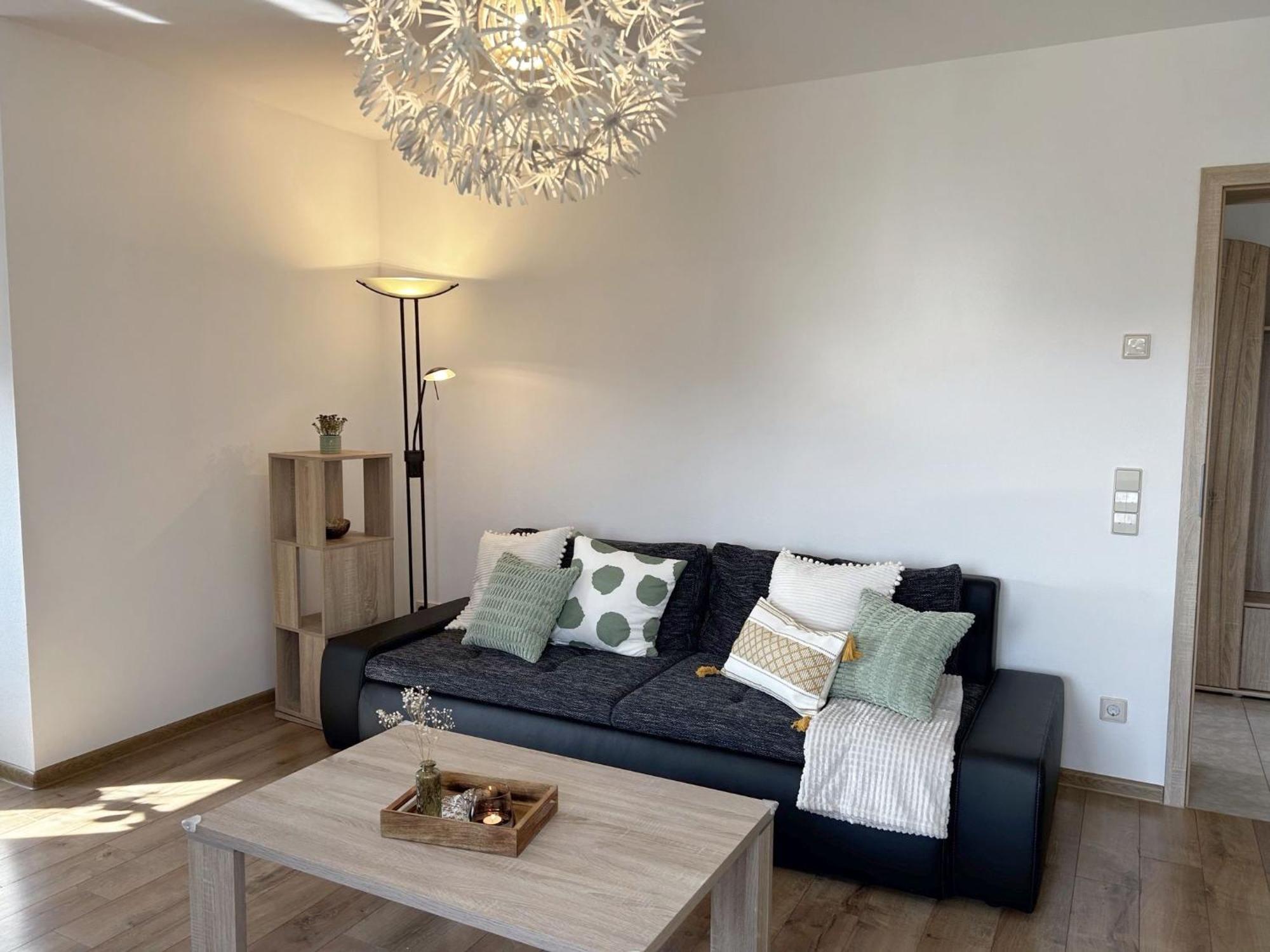 Stadt. Land. See. Ferienwohnung ライプツィヒ エクステリア 写真