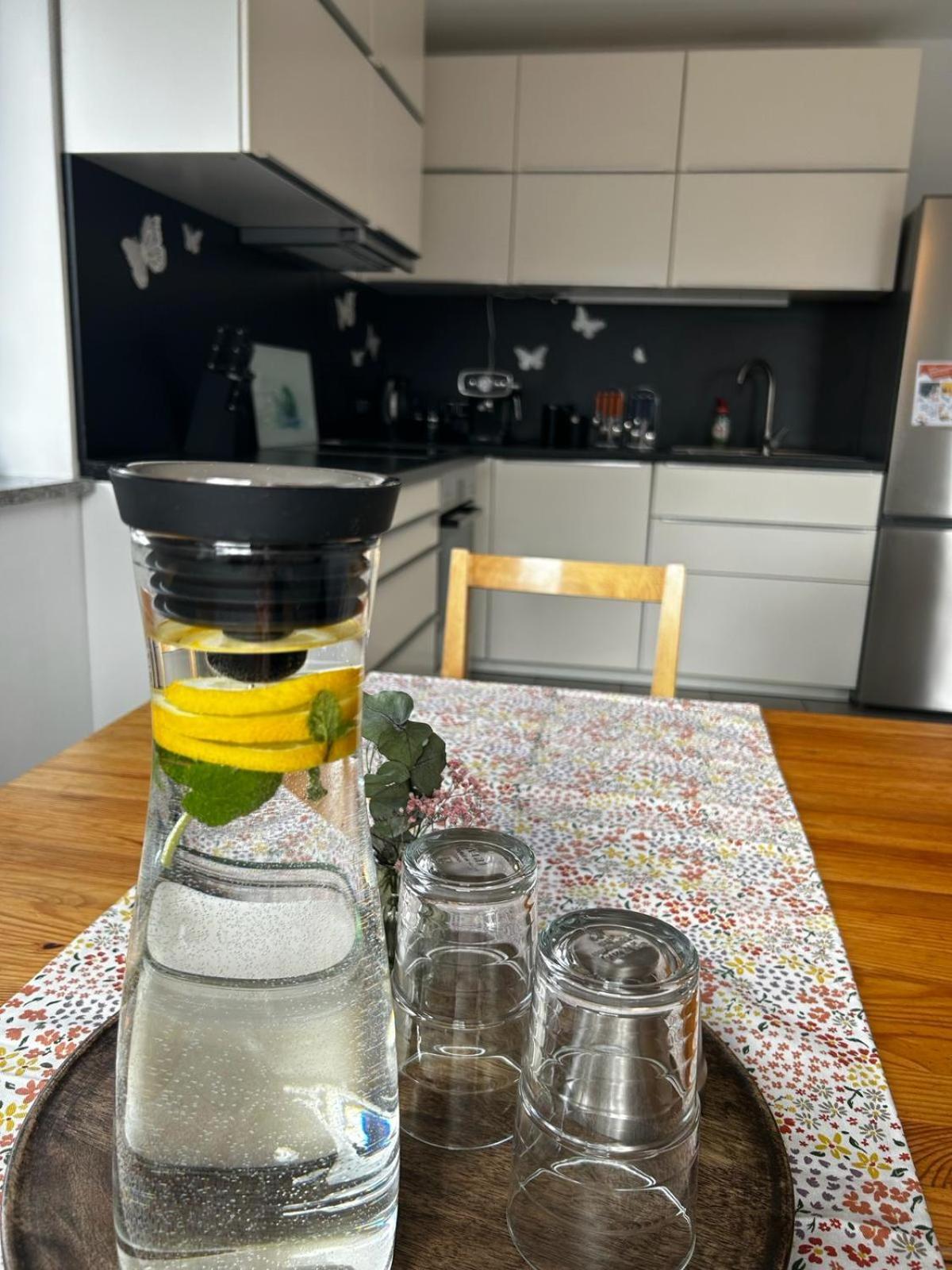 Stadt. Land. See. Ferienwohnung ライプツィヒ エクステリア 写真